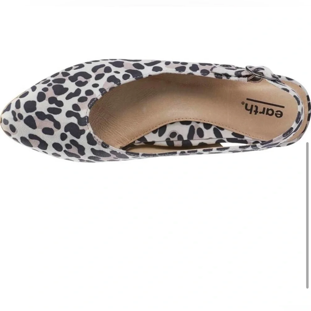 Earth Uptown Ursula Leather Sling‎ Back Sandal.
